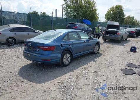 2019 Volkswagen Jetta 1.4T R-Line/1.4T S/1.4T Se z USA, uszkodzony, nr VIN 3VWC57BU6KM210736